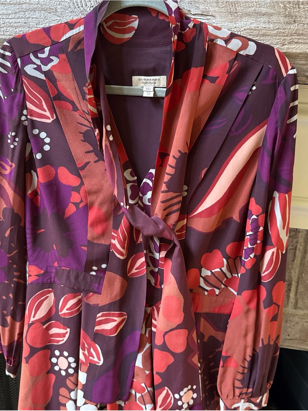Burberry Long Sleeve Silk Floral Abstract Burgundy Midi Dress W Neck Tie Sz 8 - Picture 5 of 16